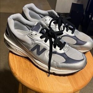 New Balance Men’s  Metallic Silver and Blue Sneakers